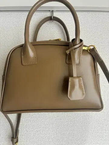 슬로브 이에나 천연 가죽 유리 가죽 숄더백 베이지