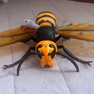 리얼 빅 사이즈 피규어 말벌