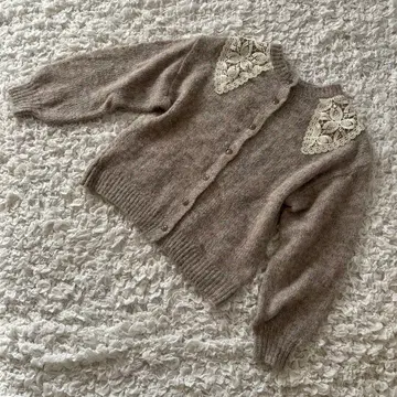 레이스 옷깃 베이지 긴팔 가디건