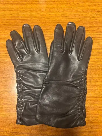바니스뉴욕 가죽 장갑 블랙 안쪽 캐시미어 100%