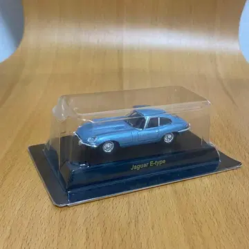교쇼 1/64 재규어 E 타입 라이트 블루 Jaguar E-type