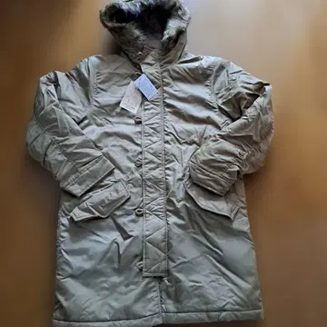 퍼 달린 베이지 밀리터리 자켓 M 사이즈 롱 코트