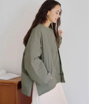 titivate 노카라 패딩 자켓