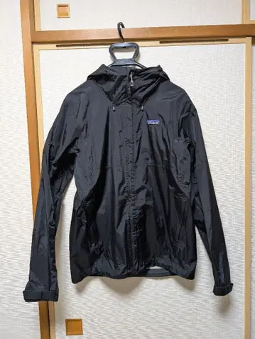 patagonia 블랙 렌트쉘 자켓 S
