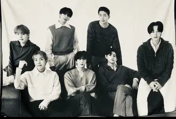 [ 공식 ] BTS MONOCHROME 패브릭 포스터 태피스트리