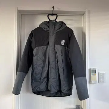 스탠다드 캘리포니아 리버서블 다운 자켓