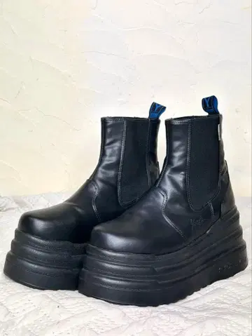 YOSUKE 통굽 블랙 사이드 고어 부츠