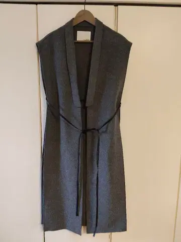 room 306 그레이 롱 베스트 허리 리본 포함 롱 베스트