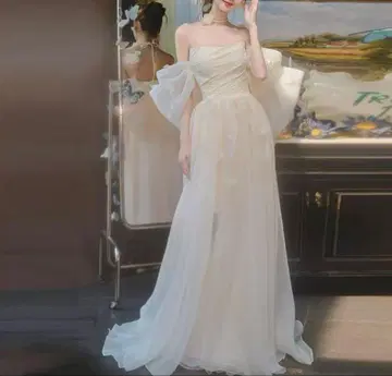 오프숄더 프릴 웨딩 드레스 M 사이즈