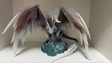 이베르카나 제일복권 피규어