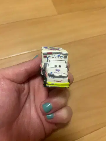 닥터 데미지 카즈 토미카