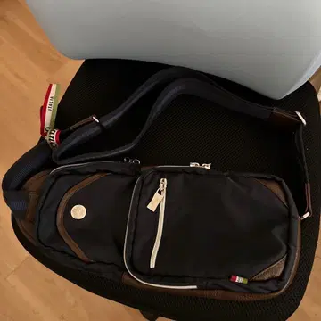 [ 새상품급 ] 오로비안코 숄더백 네이비