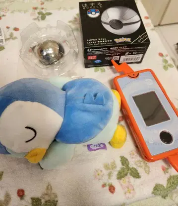 포켓몬 완구 세트 스마트폰 로토무, 하즈루 슈퍼볼