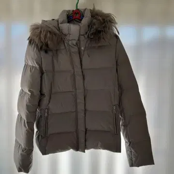 INED 후드 부착 다운 자켓