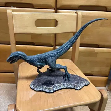 쥬라기 월드 블루 공룡 피규어