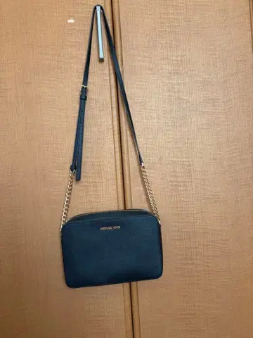 마이클코어스 숄더백