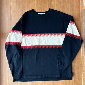 REMI RELIEF 레미 레리프 얇은 소재 맨투맨