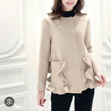 엠프리미어 프릴 포켓 베이지 자켓