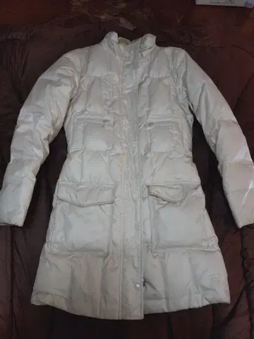 뉴발란스 화이트 롱 다운 코트 [ S 사이즈 ] 클리닝 부탁드립니다