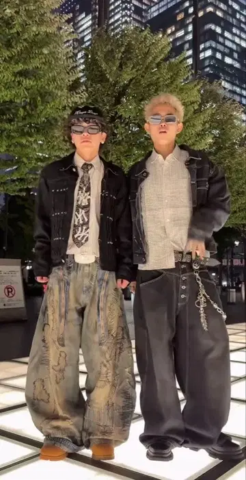 버튼 플라이 와이드 데님 팬츠 블랙