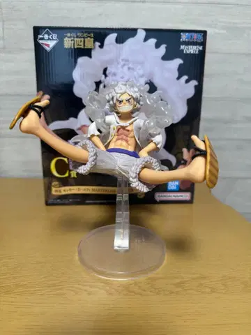 개봉 완료 원피스 루피 기어 5 니카 피규어