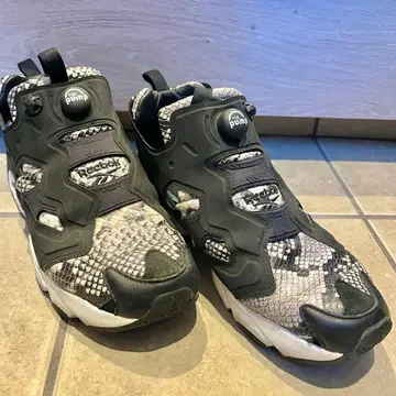 Reebok INSTAPUMP FURY OG 코어 블랙 29cm