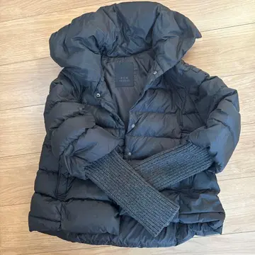 새상품급 TATRAS 블랙 다운 자켓