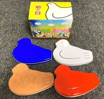 하토 사브레 130주년 기념 캔 세트