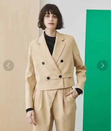 UNITED TOKYO 숏 기장 자켓