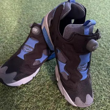 리복 인스타펌프 스니커즈 블랙/블루