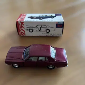 도요타 크라운 슈퍼살롱 와인 레드 미니카