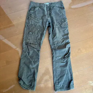 AVIREX 카키 멀티 포켓 팬츠 M 사이즈