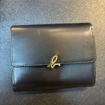 agnes b. 에네스베 삼단 접이식 지갑 블랙 올 가죽