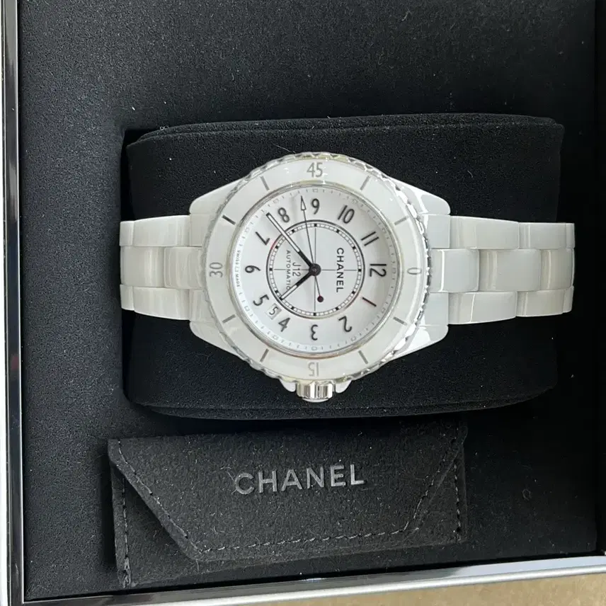 샤넬 J12 세라믹 화이트 38mm 풀세트 팝니다 사진 2