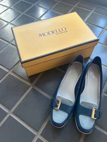 [ 새상품 ] MADRAS MODELLO 네이비 여성 신발
