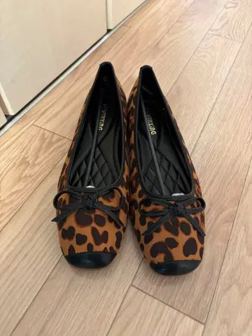 레오파드 무늬 발레 슈즈