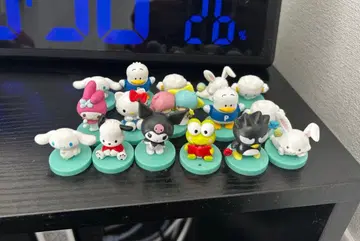 산리오 캐릭터 피규어 세트 16개 중복 있음 낱개 판매 없음