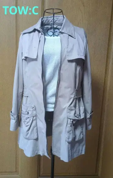 베이지 트렌치코트