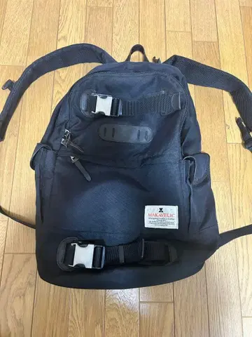 MAXTIVILIC 블랙 백팩