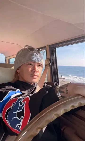 카즈하라 류토 착용 자켓 완판템