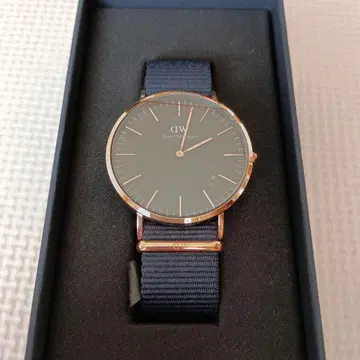 Daniel Wellington 시계 그레이 나일론 스트랩