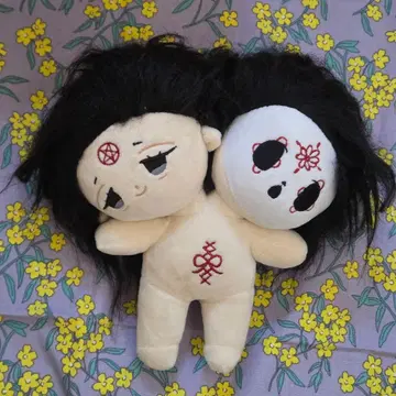 유니크한 이중 얼굴 봉제 인형