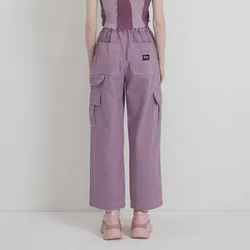 한국 브랜드 AND THE OTHER 카고 팬츠 자수 포함