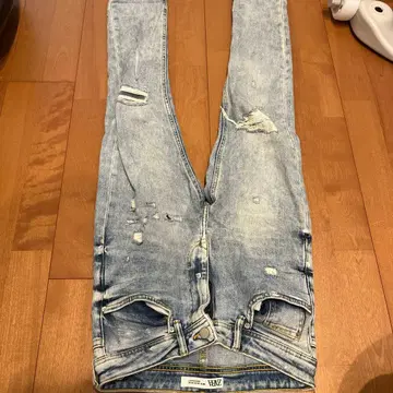 ZARA 라이트 블루 데미지 스키니 청바지