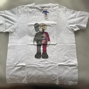 KAWS UT XL 티셔츠