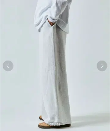 프릭스스토어 와이드 스트레이트 실루엣 속기모 스웨트 팬츠 2