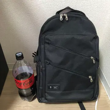 기능적 블랙 백팩 [USB 포트 포함]