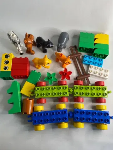 LEGO 블록과 동물 피규어 세트 레고 듀플로