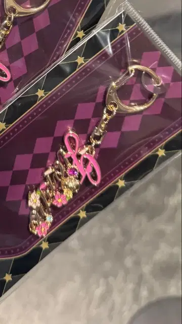 죠죠 월드 모티브 키링 죠르노 죠바나 JOJO