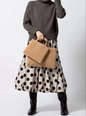 BIBIsoeurs BIBI bag. 'MIDDLE ' boa Camel